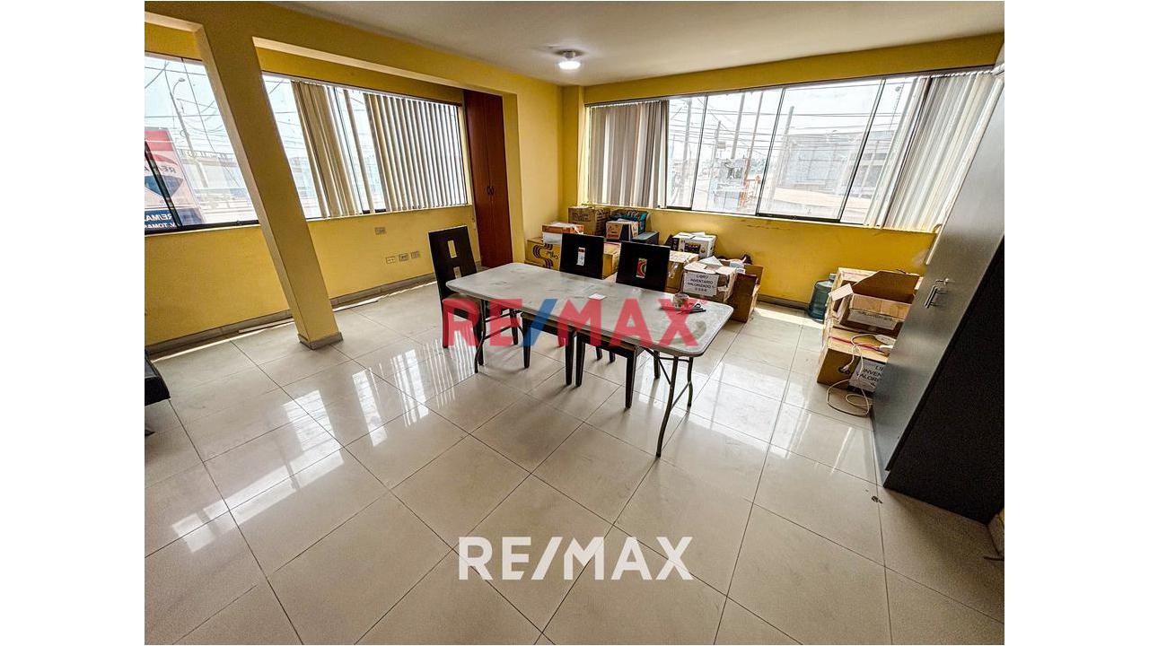 Se Vende Oficina En Av Nestor Gambeta Callao - 15