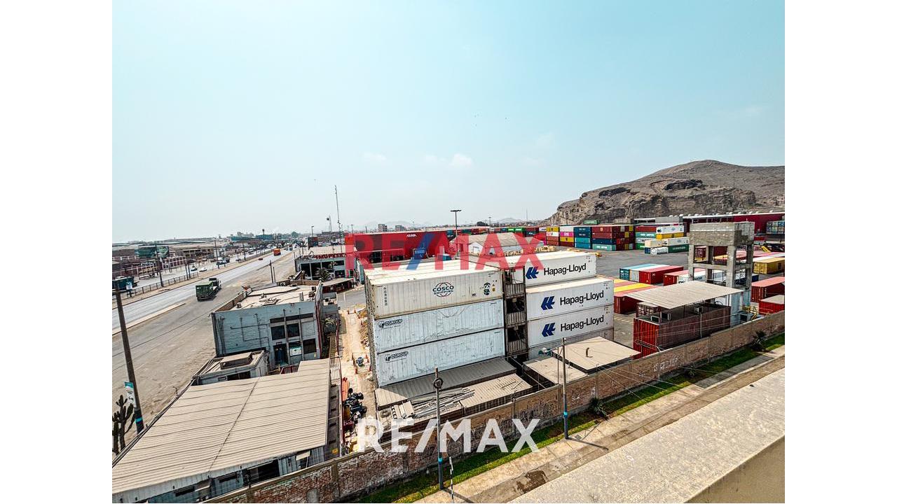 Se Vende Oficina En Av Nestor Gambeta Callao - 7