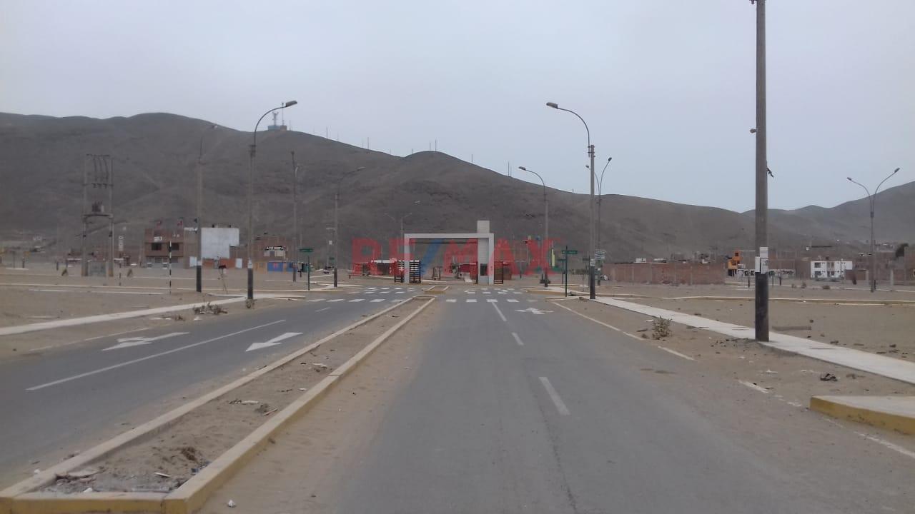 En Venta Terreno En Urbanizacion La Alameda De Lima Norte - Santa Rosa. — foto 8