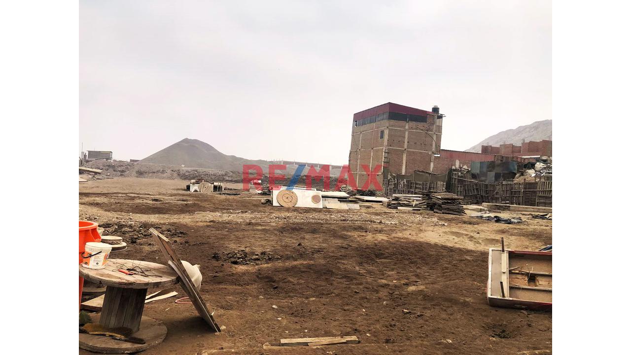 Venta De Terreno Industrial En Esquina En Villa El Salvador — foto 11