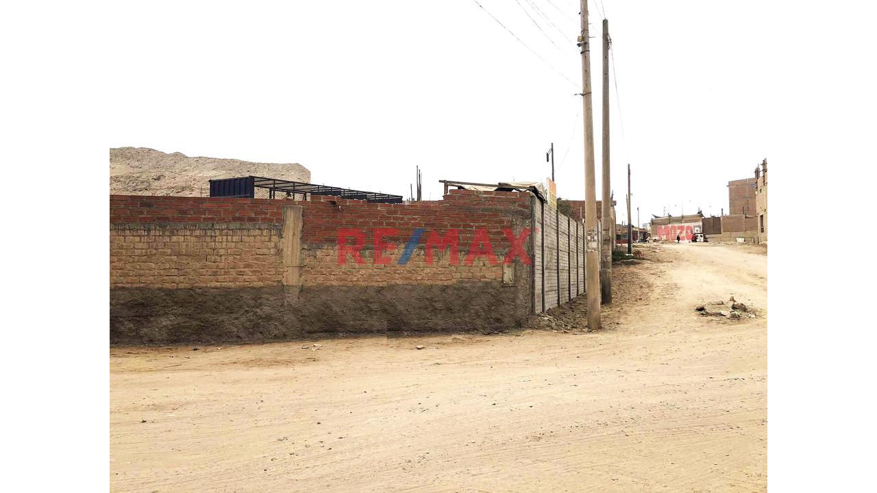 Venta De Terreno Industrial En Esquina En Villa El Salvador