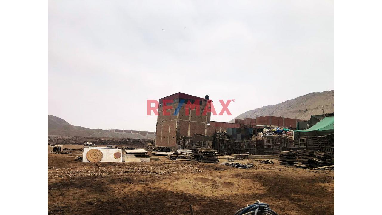 Venta De Terreno Industrial En Esquina En Villa El Salvador — foto 7