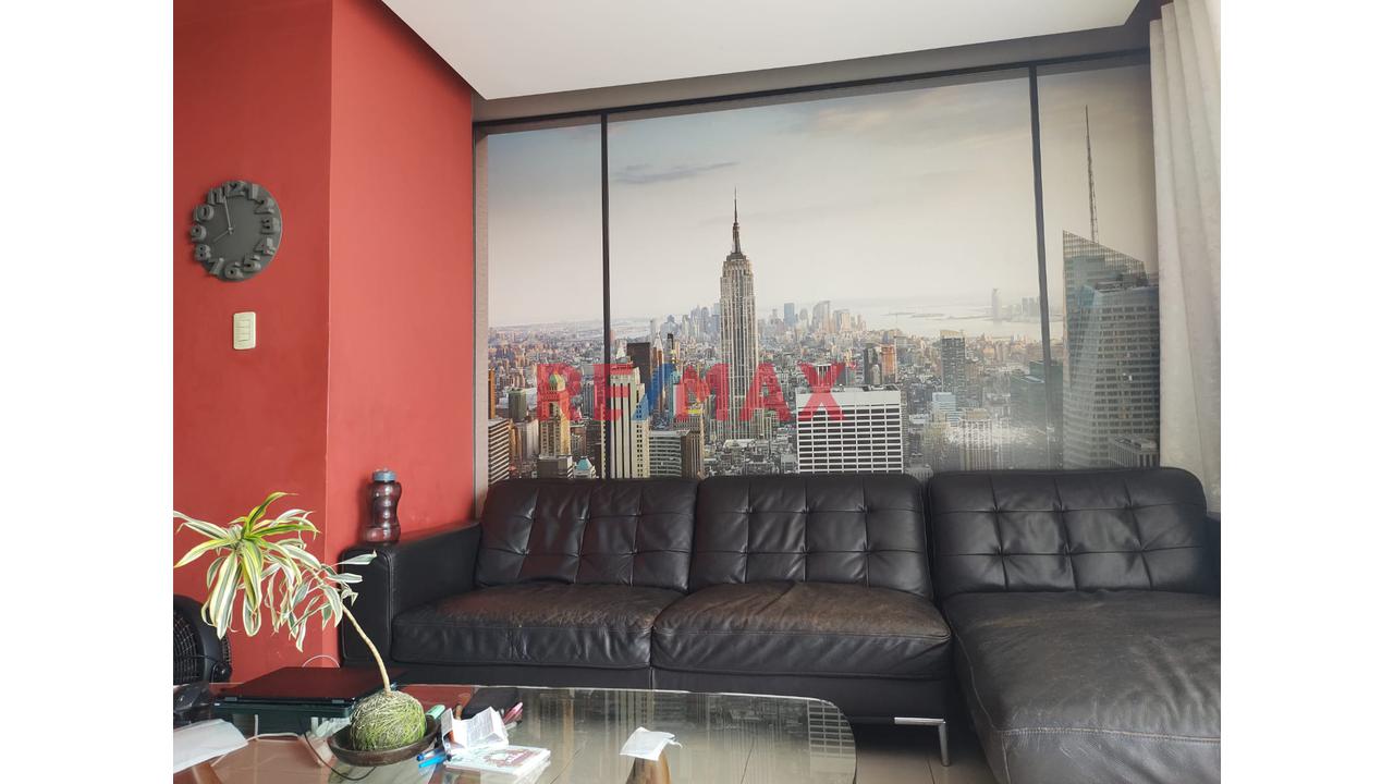 Venta De Departamento En Surquillo Con 2 Cocheras — foto 10