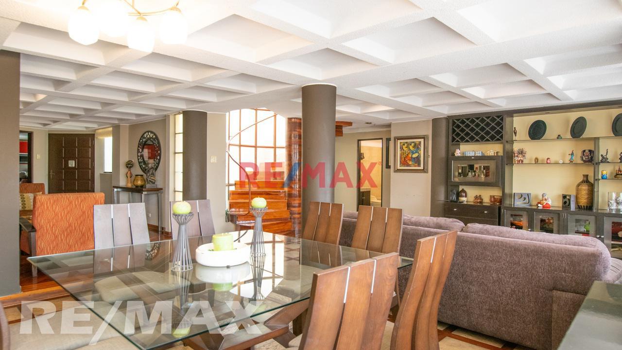 En Venta Amplio Duplex En Zona Residencial De Surco — foto 9