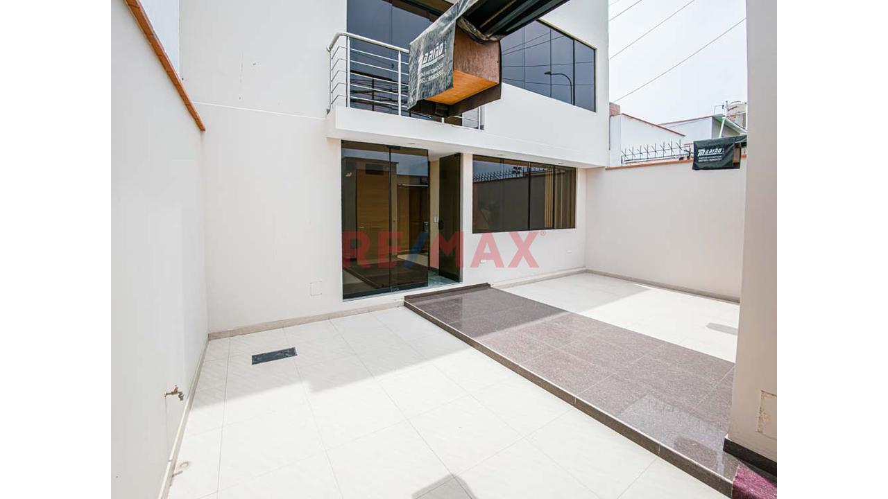 Departamento de 3 dormitorios en Chorrillos, 90 m² — foto 3