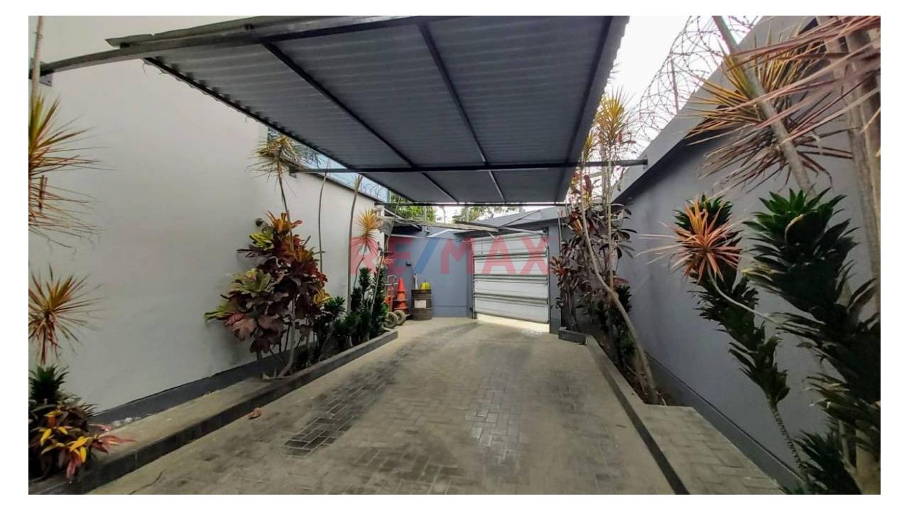 Vendo Edificio Comercial En Miraflores - Zonificación Cz - 3