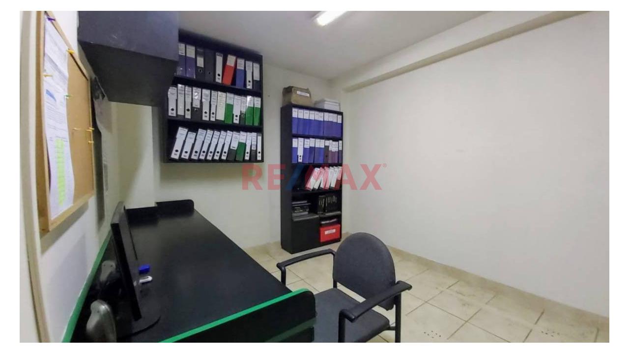 Vendo Edificio Comercial En Miraflores - Zonificación Cz - 12