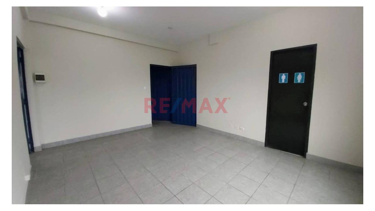 Vendo Edificio Comercial En Miraflores - Zonificación Cz - 17