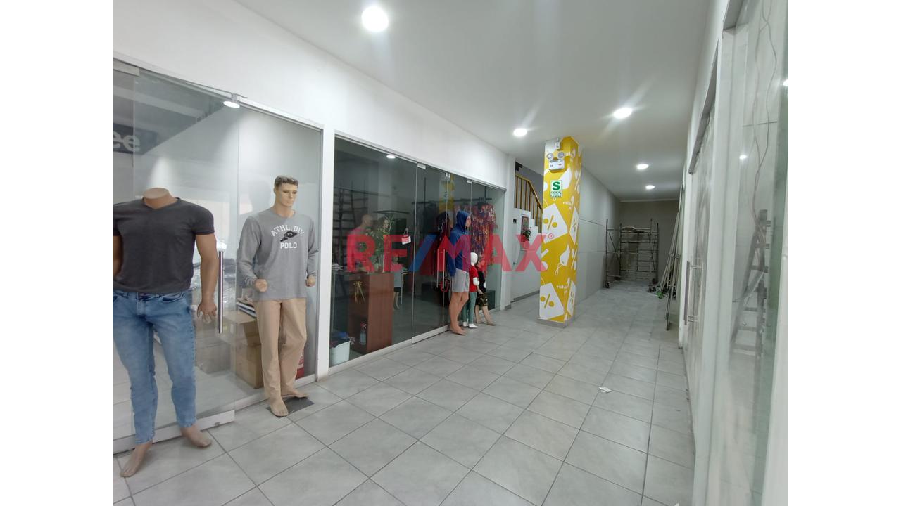 En Estreno Alquiler De Tienda Zona Altamente Comercial - Outlet - Vulcano - Ate - 12