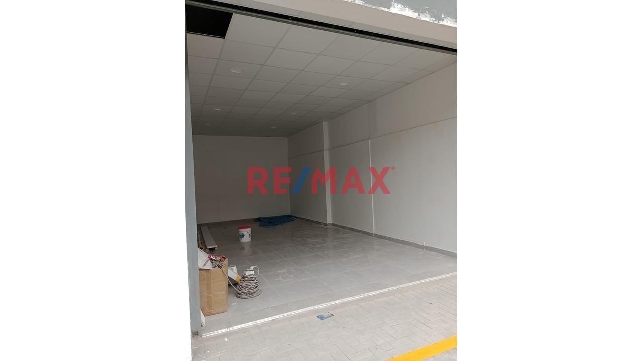 En Estreno Alquiler De Tienda Zona Altamente Comercial - Outlet - Vulcano - Ate - 6
