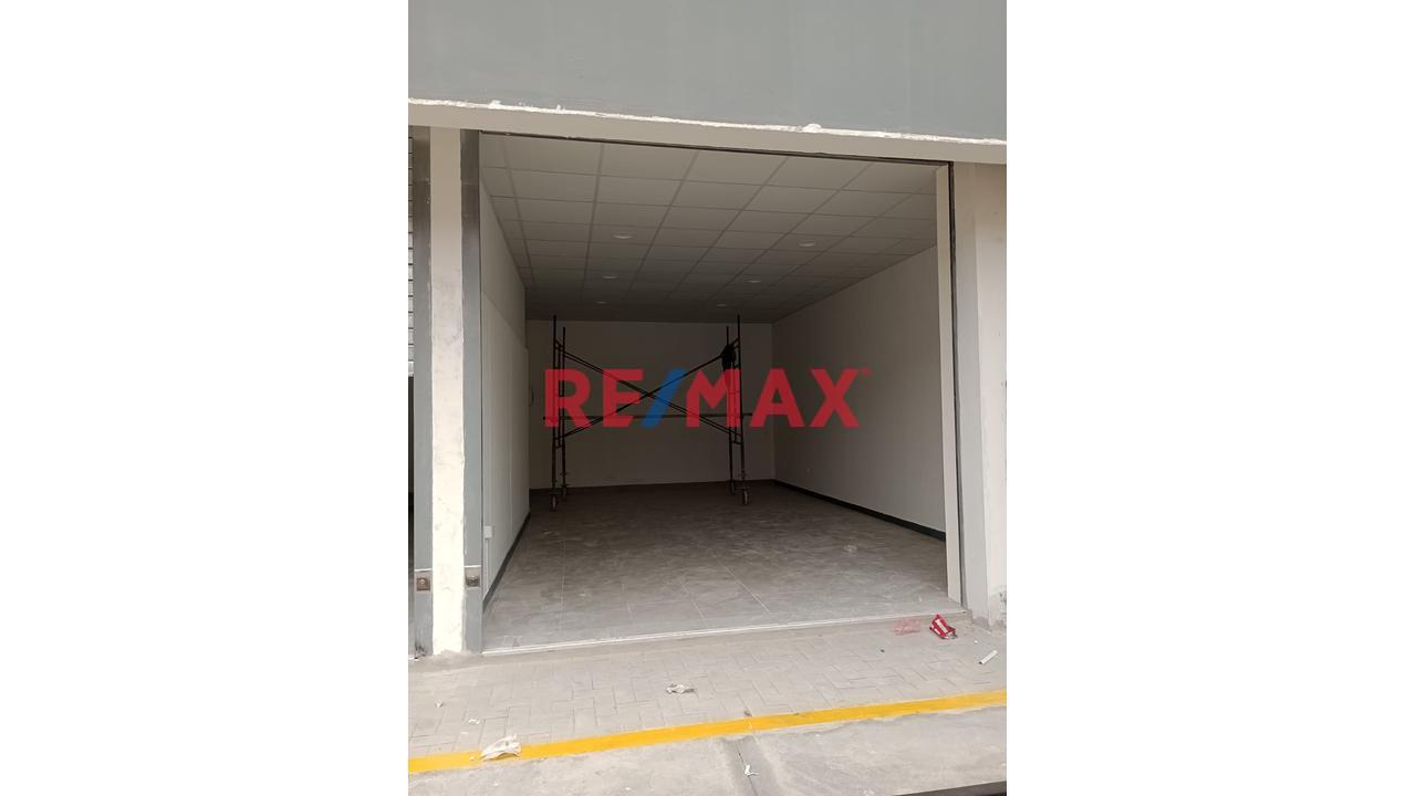 En Estreno Alquiler De Tienda Zona Altamente Comercial - Outlet - Vulcano - Ate - 1