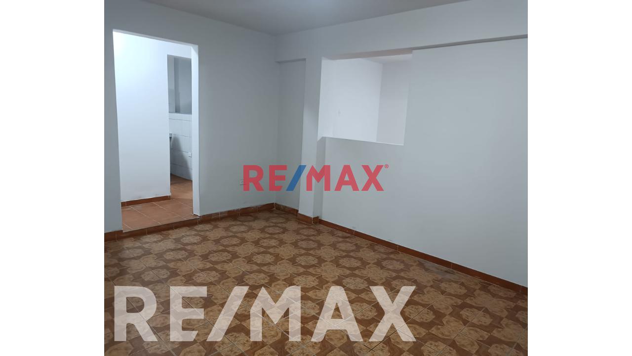¡Oportunidad De Venta: Departamento En Santa Clara - Primer Piso!