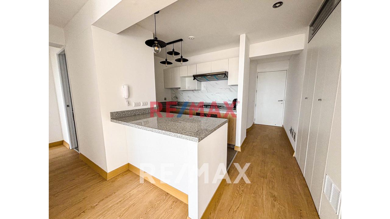 ¡Oportunidad Única! Alquiler De Departamento En Estreno — foto 2
