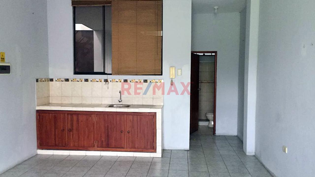 Venta De Casa Urbana En Jr. Putumayo, Maynas, Loreto, Iquitos - 2