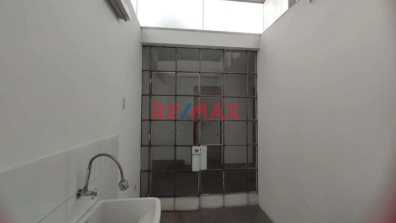 Venta De Departamento Zona Comercial Tercer Piso - Mas Aires - 19