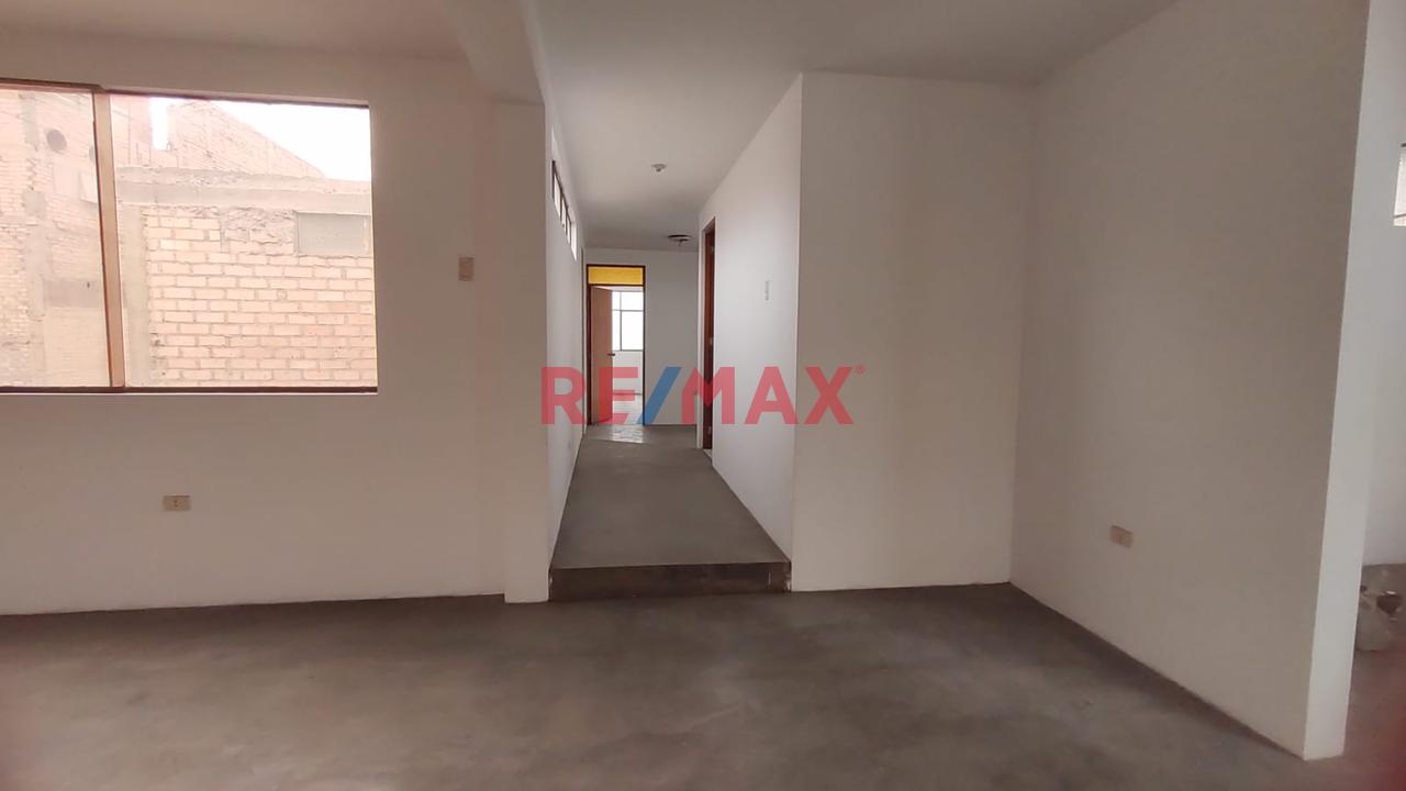 Venta De Departamento Zona Comercial Tercer Piso - Mas Aires - 8