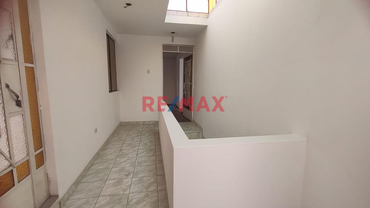 Venta De Departamento Zona Comercial Tercer Piso - Mas Aires - 15