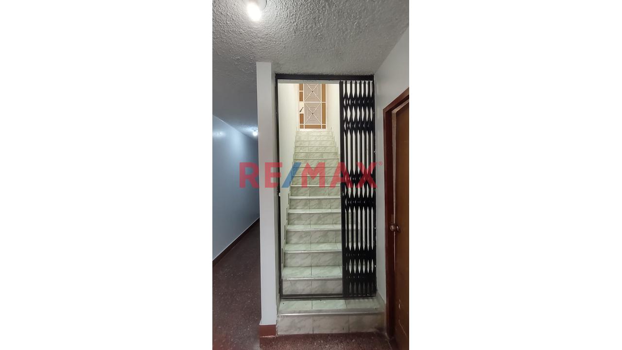 Venta De Departamento Zona Comercial Tercer Piso - Mas Aires - 20