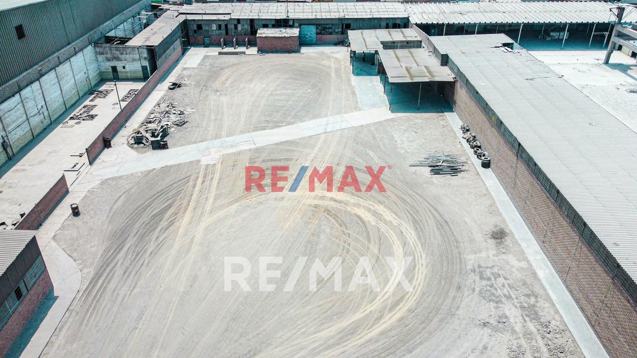 ¡Oportunidad Única En El Distrito De Los Olivos, Local Industrial Estratégico De 20,250 M² Con Doble Frente, Ubicado A Pasos De Avenidas Principales, Industria Liviana I2, Ideal Para Grandes Proyectos - 2