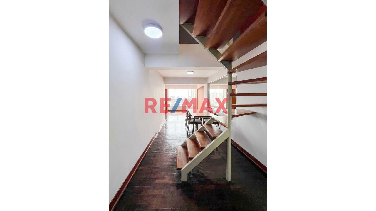 Duplex En Venta Av. Sergio Bernales,  Distrito Surquillo - 3