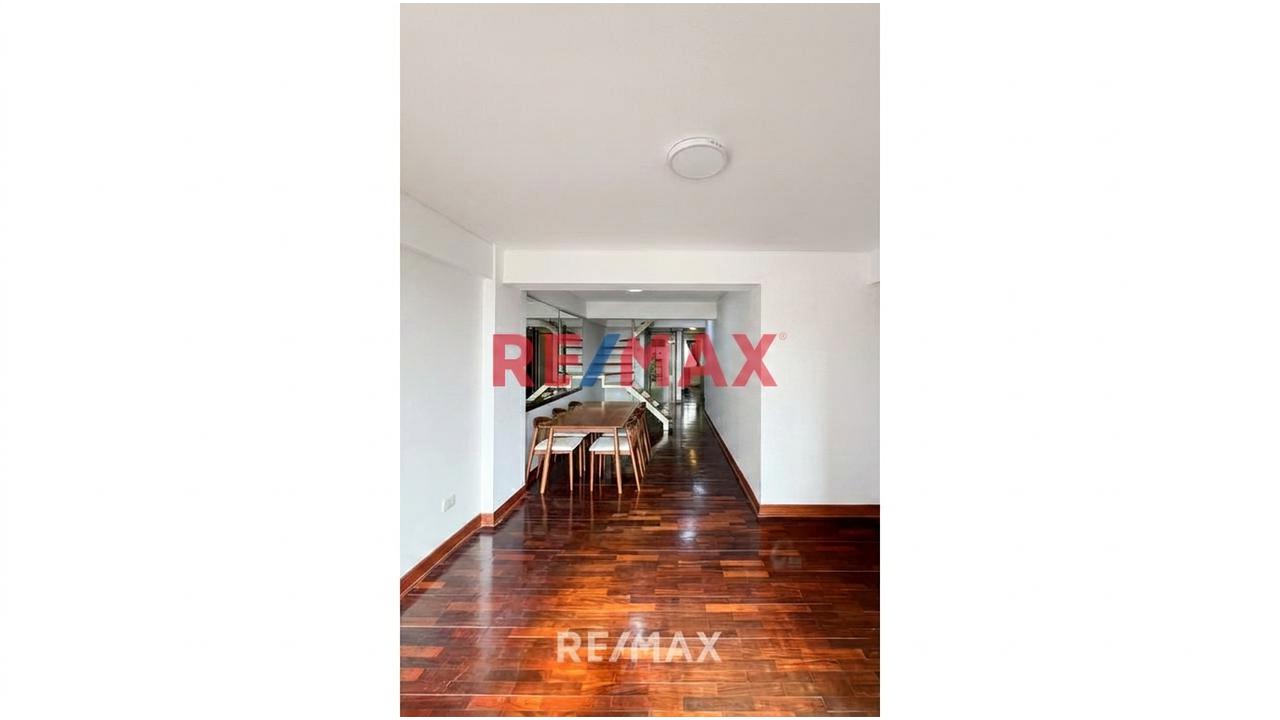 Duplex En Venta Av. Sergio Bernales,  Distrito Surquillo - 5