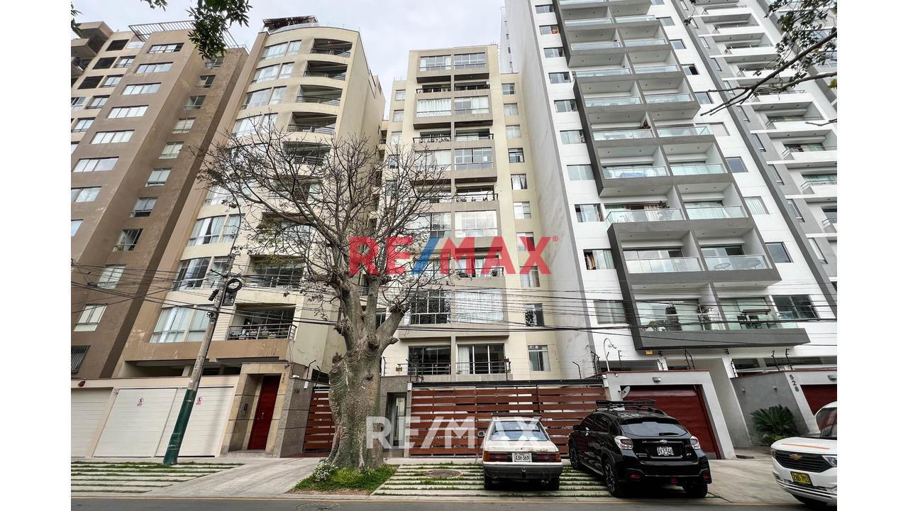 Duplex En Venta Av. Sergio Bernales,  Distrito Surquillo - 1