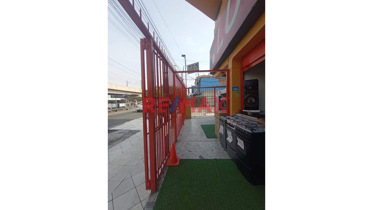 Alquiler De Local Comercial De 2 Písos - 380 M² En San Juan De Lurigancho - 19