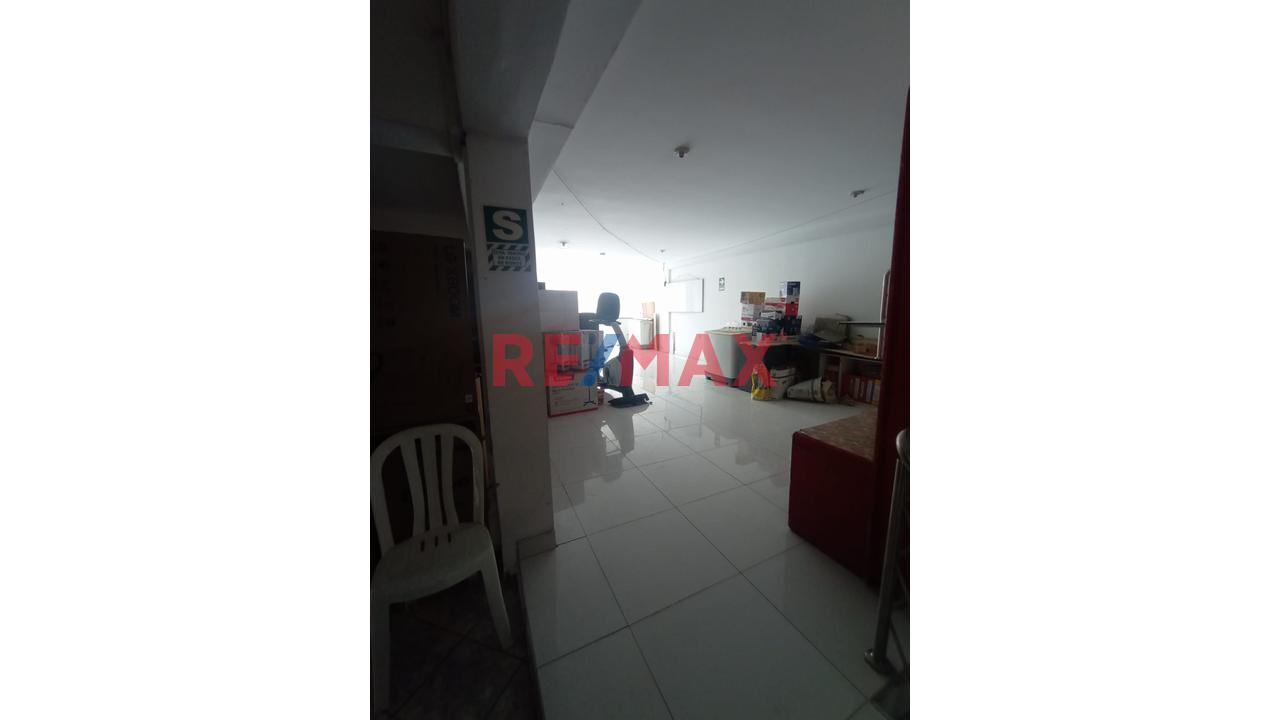 Alquiler De Local Comercial De 2 Písos - 380 M² En San Juan De Lurigancho - 15