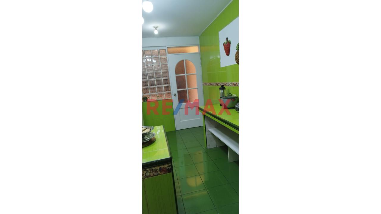Venta De Casa En Residencial Los Paltos De San Antonio De Carapongo Lurigancho - 13