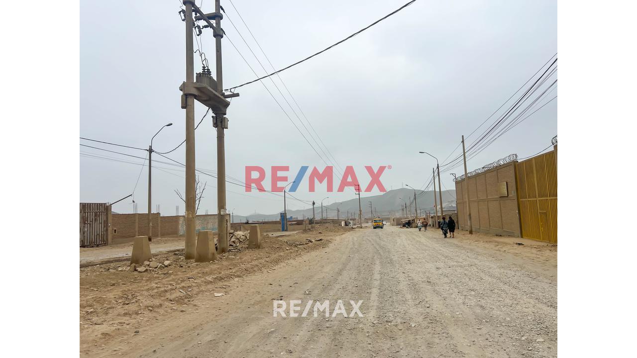 Terreno Industrial En Esquina - Zona Industrial | A 25 Minutos Del Aeropuerto | Parque Porcino Ventanilla - 9