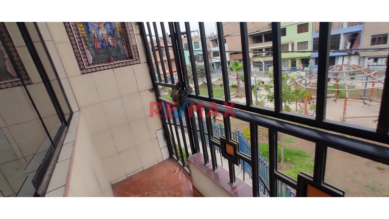 Venta De Casa De 2 Pisos Con Amplia Azotea, Frente A Parque Jazmines, En A.H. Bayovar Ampliacion, San Juan De Lurigancho, Por El Mercado La Union Av. Jose Carlos Mariategui, Cerca A La Estación Bayóva — foto 15