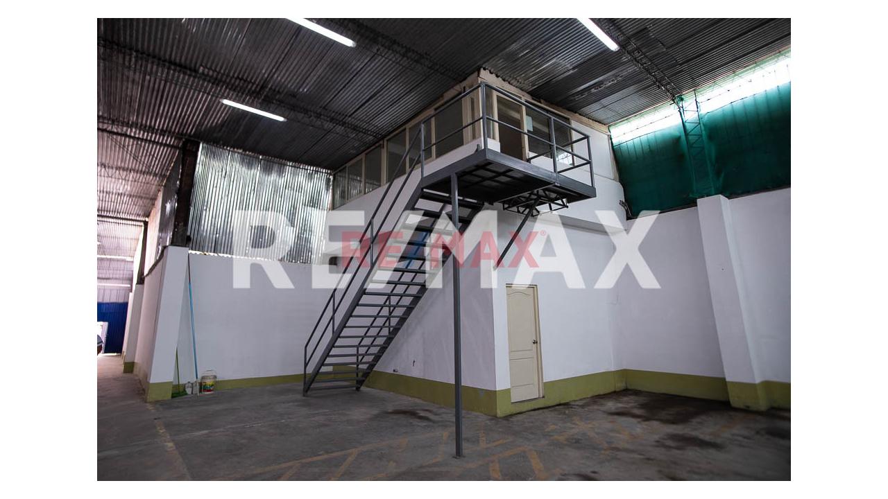 Alquiler De Local Industrial En Santiago De Surco 1352 M2 - 9
