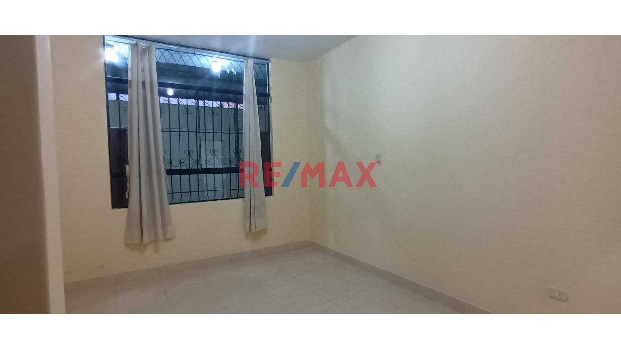 Casa en Alquiler de 5 dormitorios ubicado en Veintiseis De Octubre Casa en Alquiler de 5 dormitorios ubicado en Veintiseis De Octubre