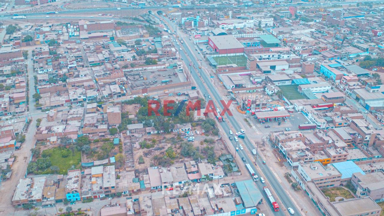 Terreno Comercial Cm En Esquina De 4,400 M² – Av. Néstor Gambetta — foto 10