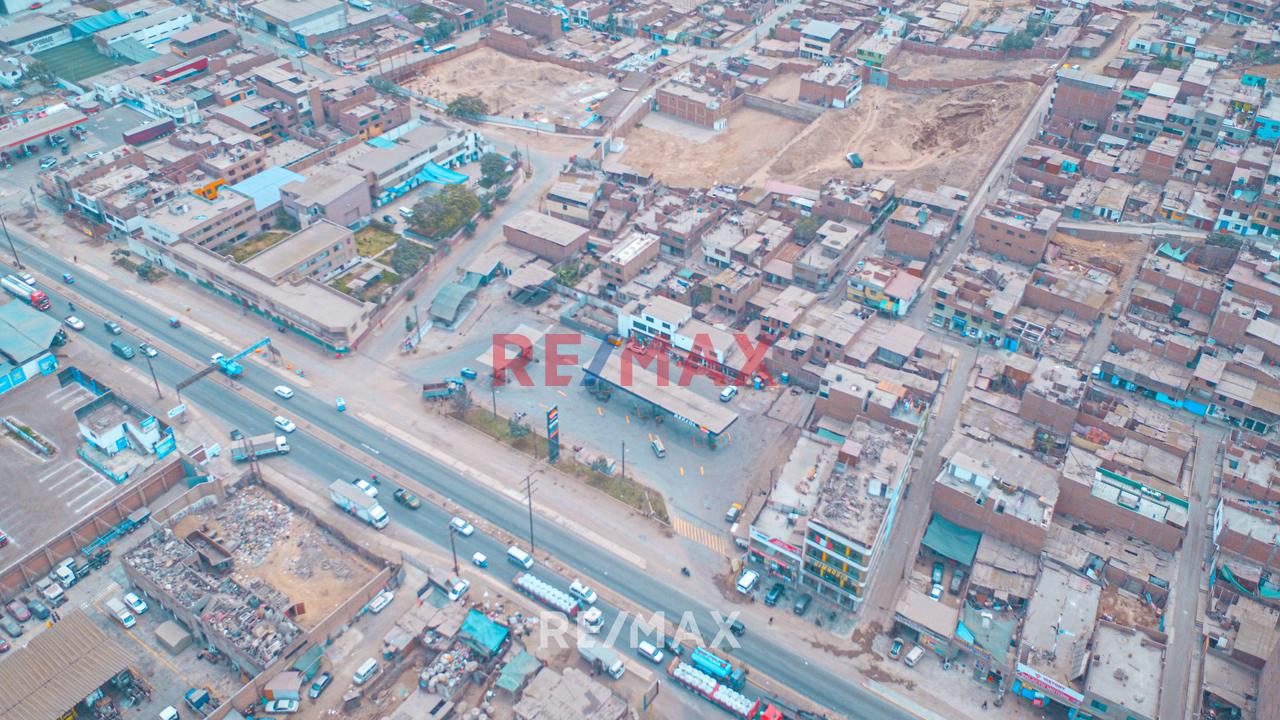 Terreno Comercial Cm En Esquina De 4,400 M² – Av. Néstor Gambetta — foto 9
