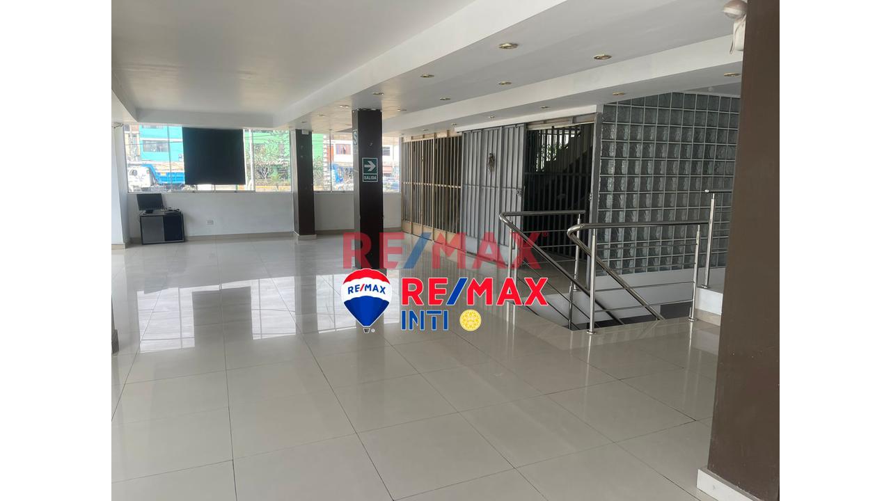 Excelente Local Comercial - 2