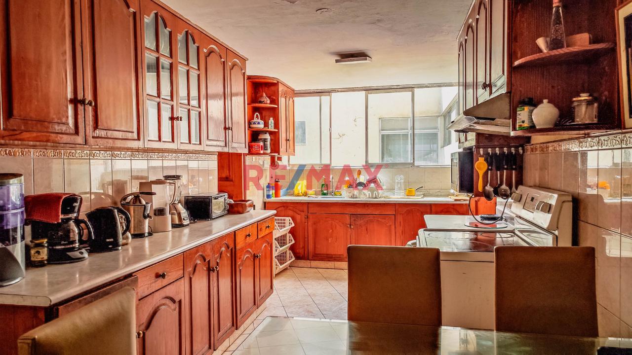 Venta De Hermoso Departamento Cerca Al Parque Acosta En San Isidro — foto 13
