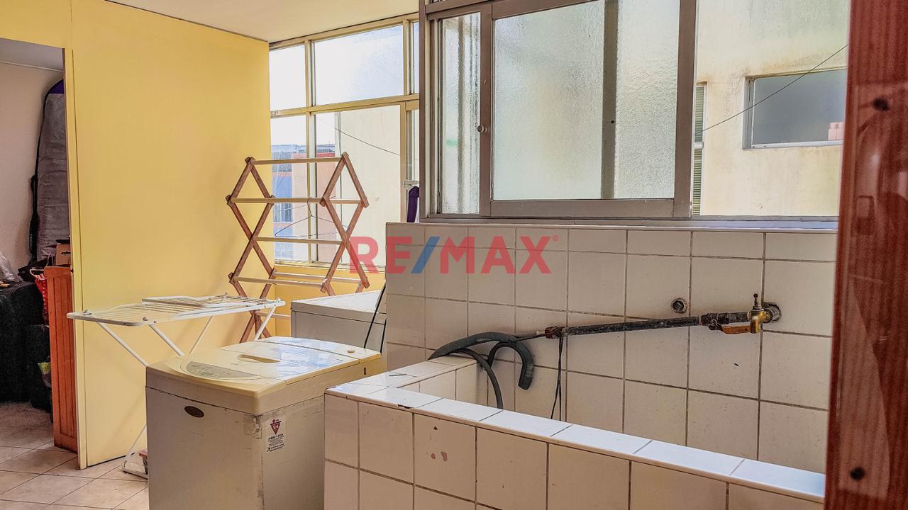 Venta De Hermoso Departamento Cerca Al Parque Acosta En San Isidro — foto 8