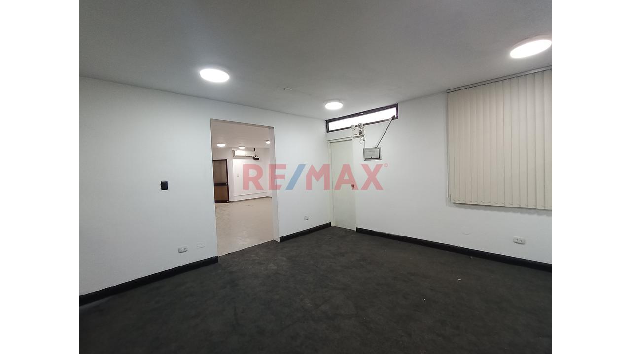 Alquiler De Oficina Para Negocios: 83 M2 304-306' - 13
