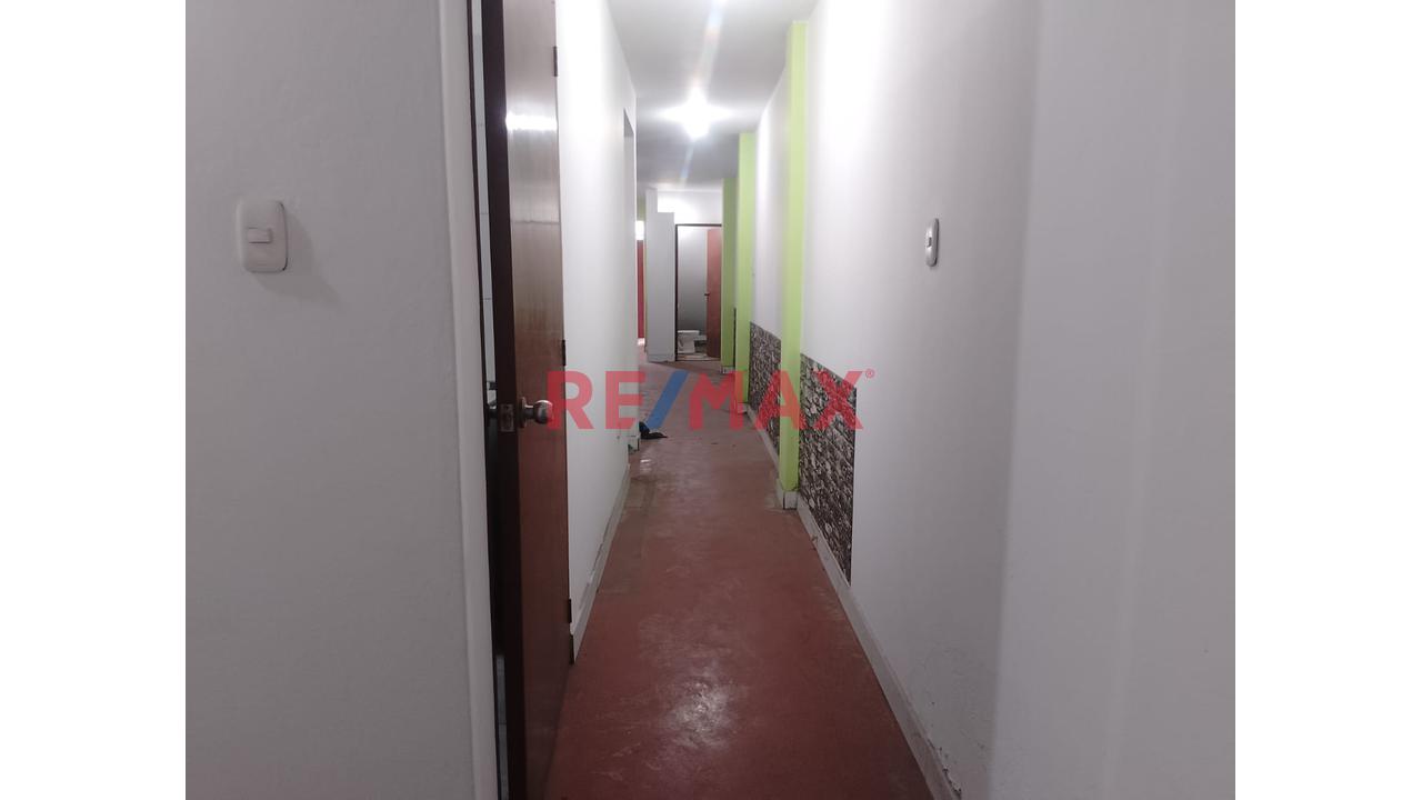 Se Vende Casa En Av. Santa Rosa San Juan De Lurigancho — foto 9