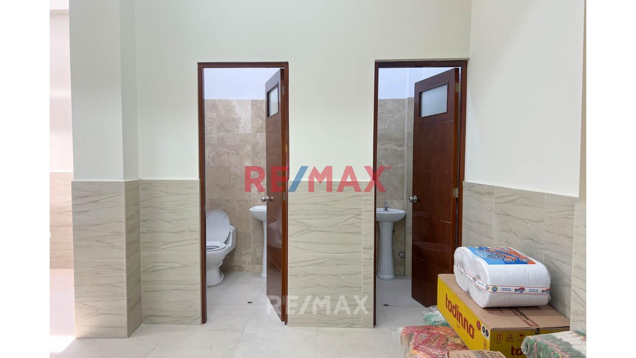 Alquiler De Local De 140M2 En Villa El Salvador - 10