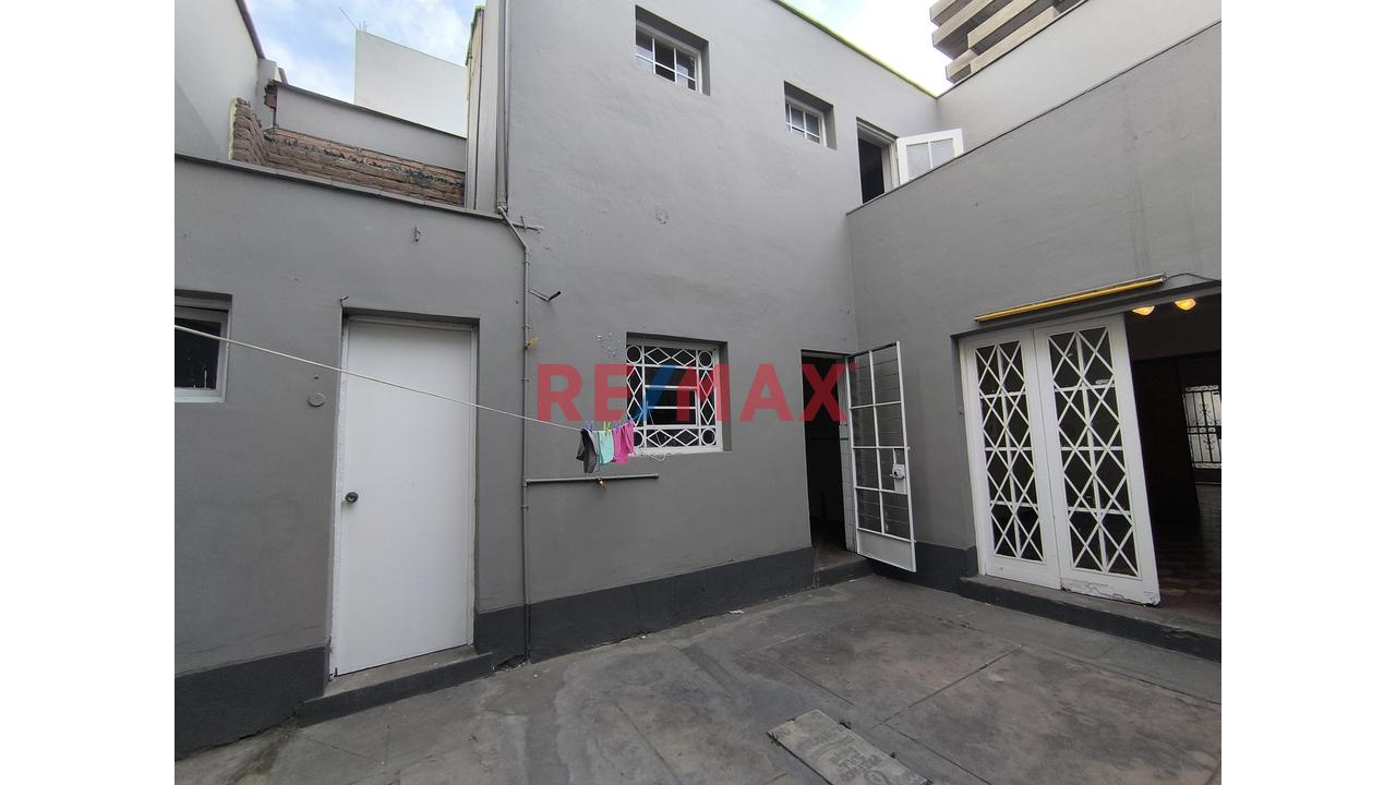 Alquiler De Local Comercial En Lince De 242M2 - 2
