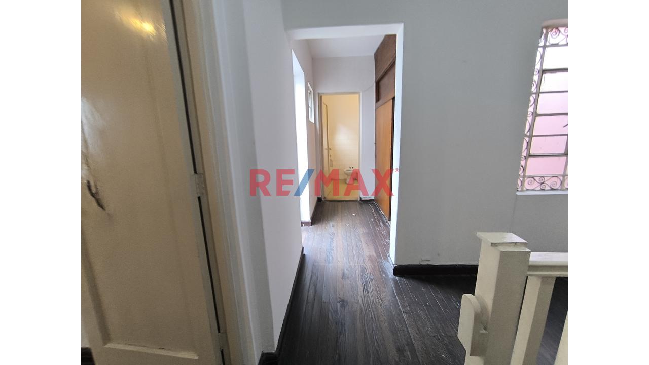Alquiler De Local Comercial En Lince De 242M2 - 12