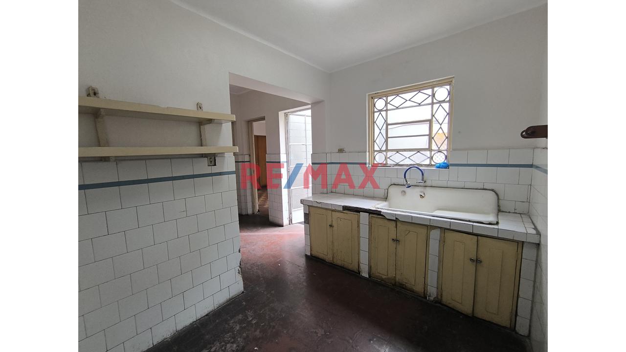 Alquiler De Local Comercial En Lince De 242M2 - 16
