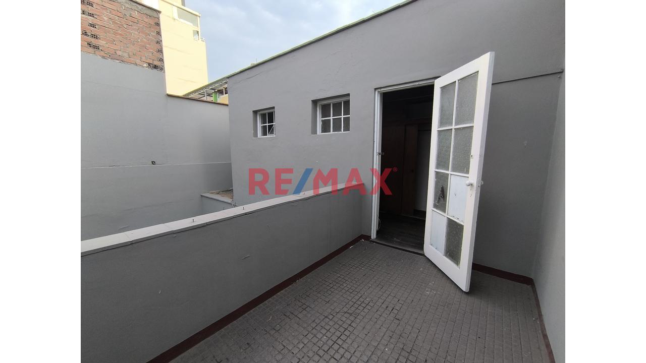 Alquiler De Local Comercial En Lince De 242M2 - 9