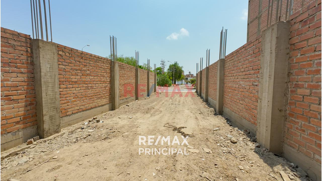 Venta De Terreno Semi Construido Base Para 5 Pisos