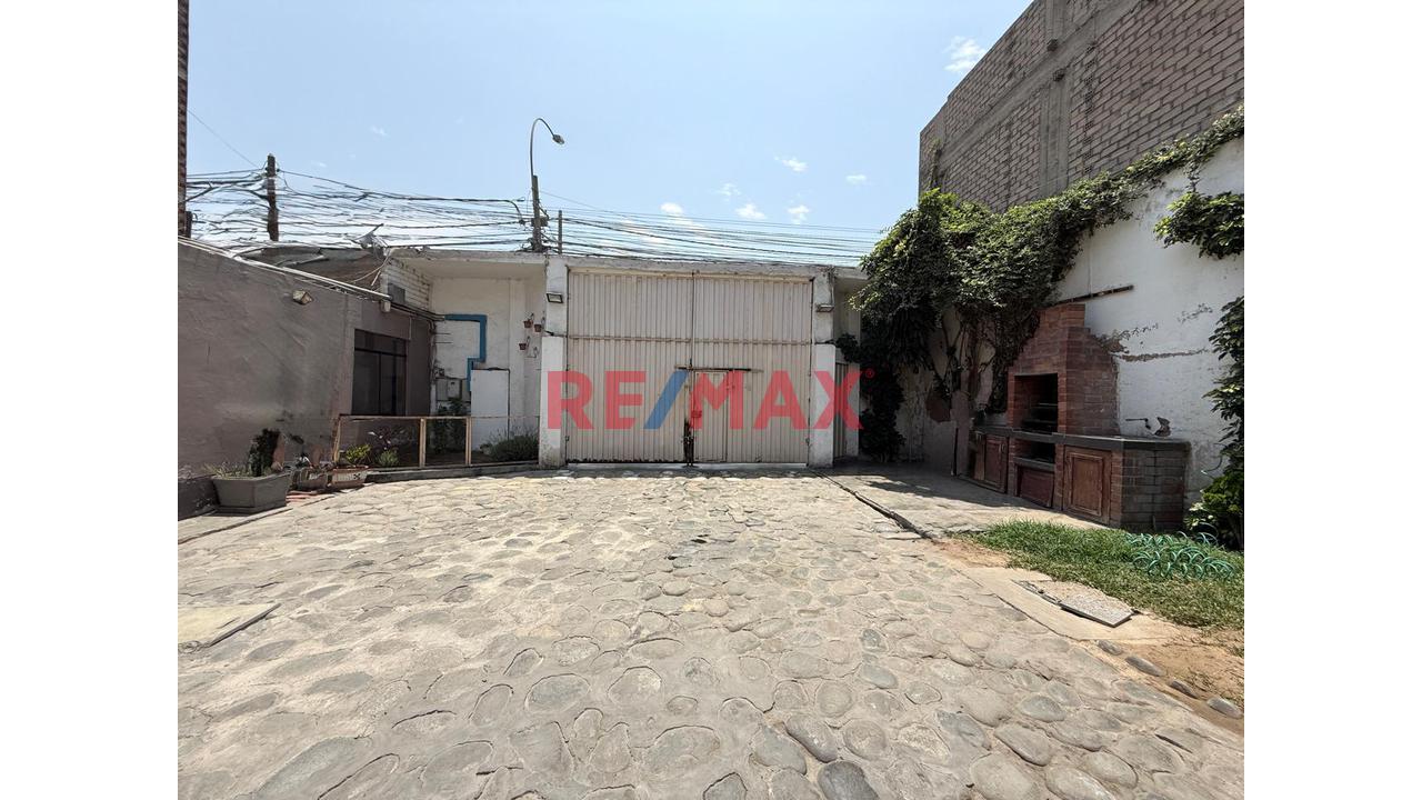Venta Local Comercial | Campoy, S.J.L. | 1,811 M2 | Usd  2'715,000 — foto 2