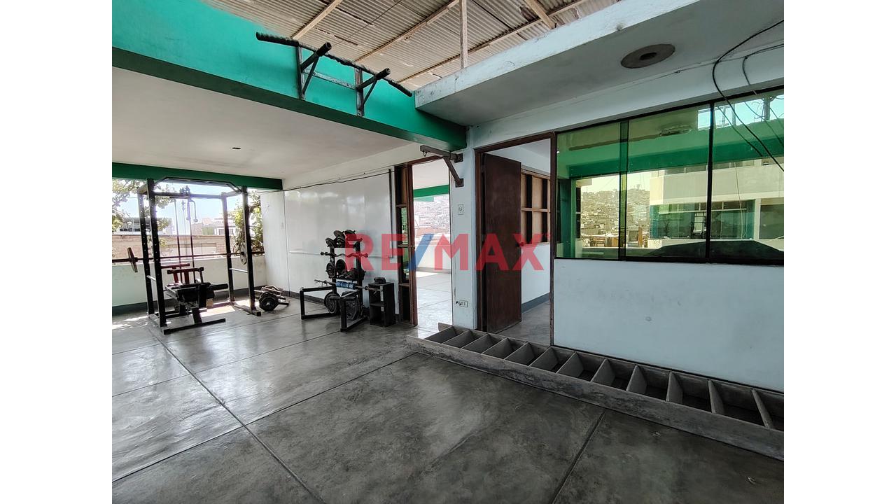 Se Vende Amplia Casa De 02 Pisos + Azotea Sector 01 Grupo 02 En Villa El Salvador — foto 11