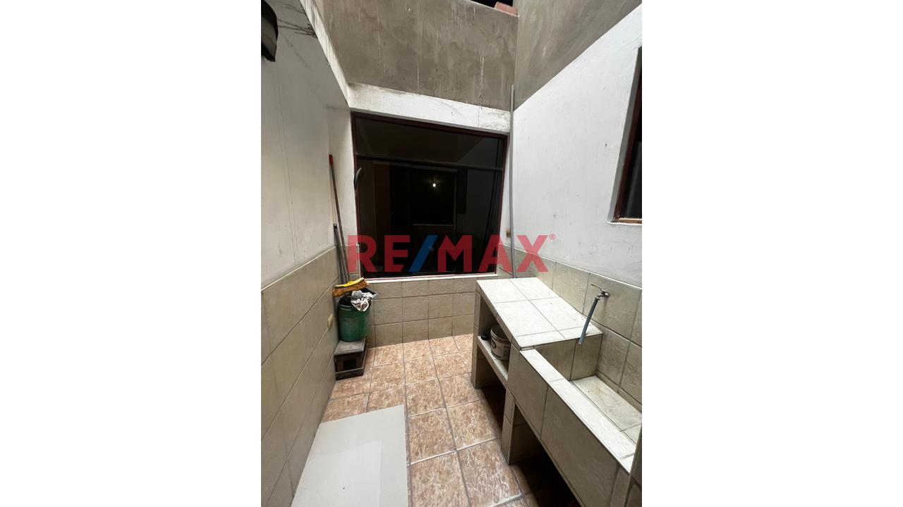 Se Vende Hermosa Casa En Carapongo Primera Etapa En El Condominio Los Paltos - 4