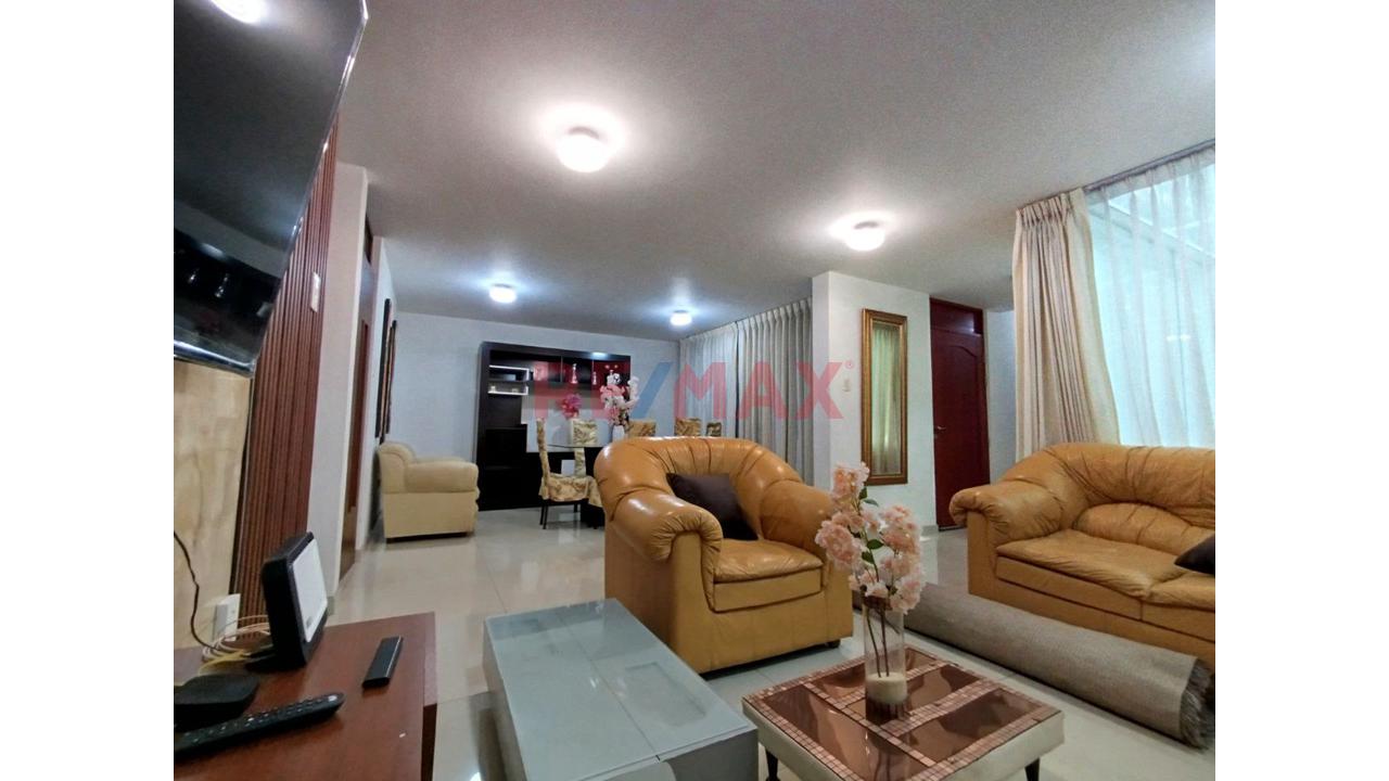 Departamento Completamente Amoblado Urb Quinta Casuarinas - 10